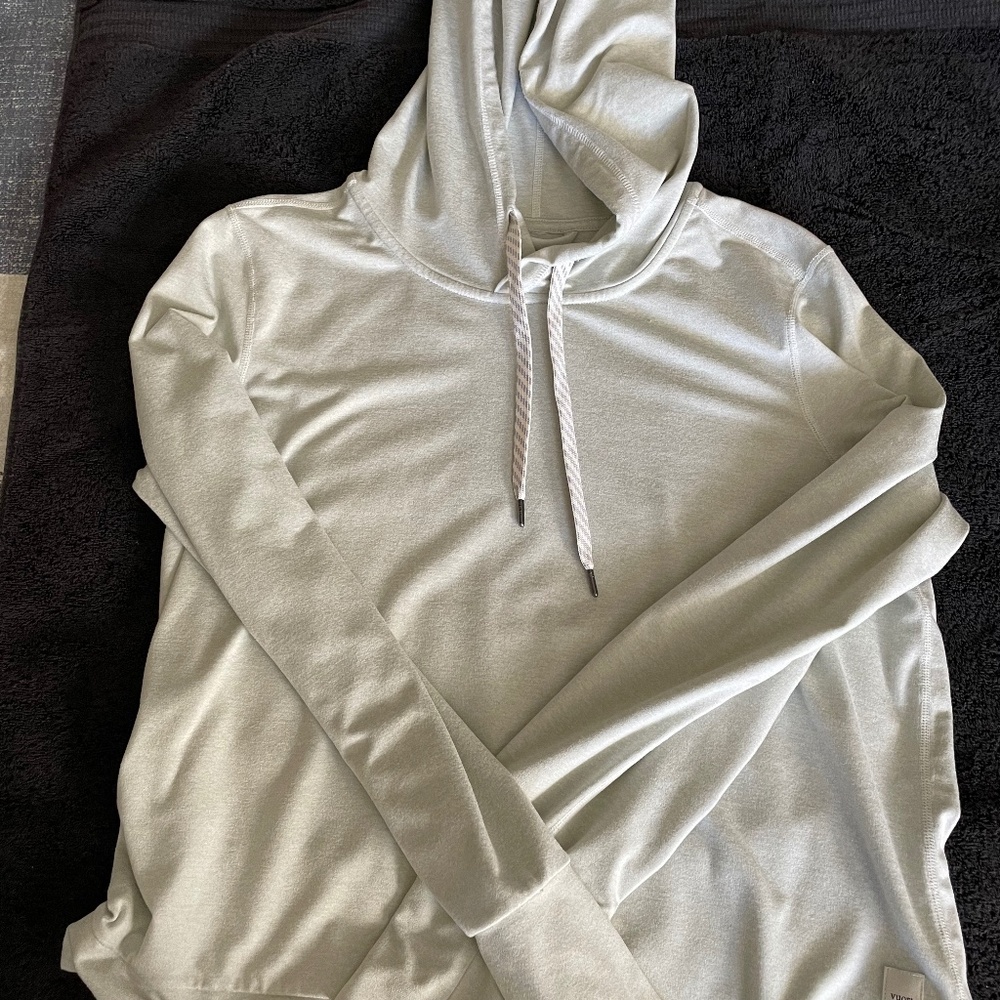 Vuori women’s size small hoodie